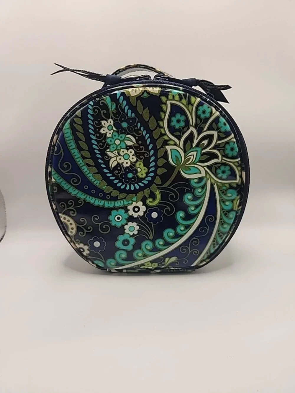 VERA BRADLEY Round Vinyl Makeup Bag Blue, Aqua & Green.